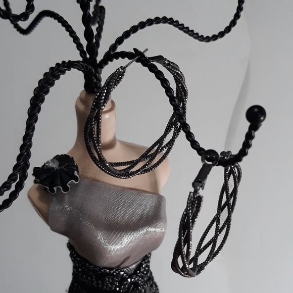 ❤ 3X12 EARRINGS - Picture 4 of 8